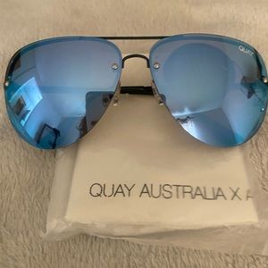 BNWT Quay X Amanda Steele Muse Mirrored Aviator Shades Purple/Black